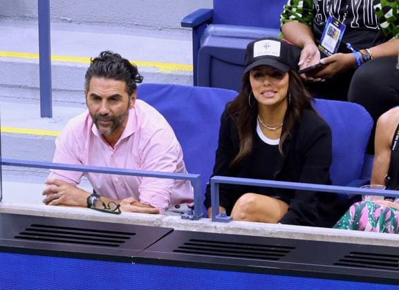 Celebs Attend US Open - NYC Eva Longoria with her husband attend the men s final at The US Open in New York City, NY, USA on September 10, 2023. Photo by Dylan Travis ABACAPRESS.COM New York City NY United States  Copyright: xDylanxTravis ABACAx 867151_006 DylanxTravis ABACAx 867151_006