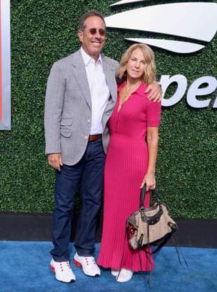 Celebs Arrive At US Open - NYC Jerry Seinfeld with his wife Jessica Seinfeld arrive at the Men s final of The US Open in New York City, NY, USA on September 10, 2023. Photo by Charles Guerin ABACAPRESS.COM New York City NY United States  Copyright: xGuerinxCharles ABACAx 867166_028 GuerinxCharles ABACAx 867166_028