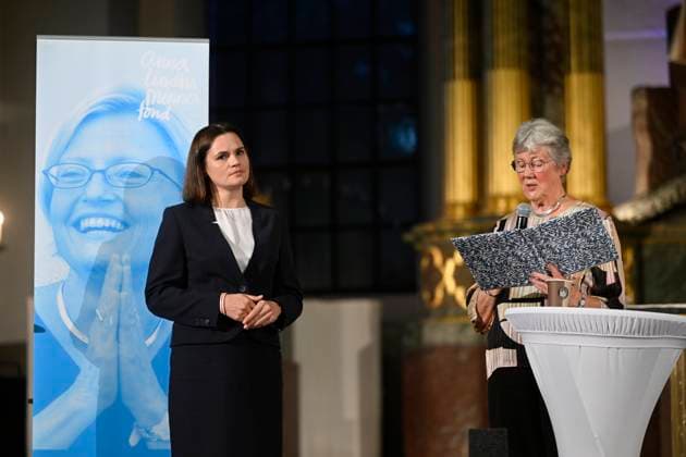 STOCKOHLM 20230911 The Anna Lindh Prize is awarded to the Belarusian opposition leader and former presidential candidate Svetlana Tichanovskaya at a memorial ceremony in Katarina Church 20 years after Anna Lindhs death Lena Hjelm Wallen Chairman of the Anna Lindh Foundation reads the award motivation Stockholm Sweden x10080x  Copyright: xFredrikxSandberg TTx ANNA LIND-PRISET 2023 TTABB0000000000212992