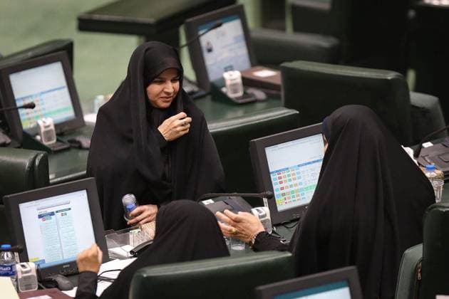 Bilder des Jahres 2023, News 09 September News Themen der Woche KW37 News Bilder des Tages September 11, 2023, Tehran, Iran: Iranian lawmakers attend an open session of the parliament. Tehran Iran - ZUMAi98_ 20230911_zih_i98_042 Copyright: xIcanaxNewsxAgencyx
