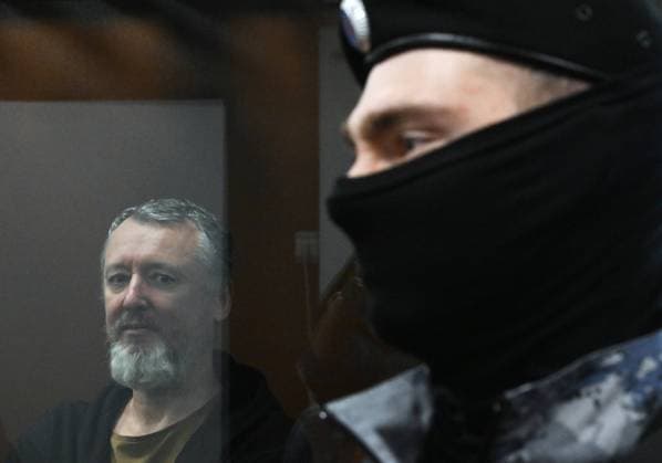 Russia Strelkov Extremism Trial 8515948 12.09.2023 Former Defence Minister of the Donetsk People s Republic (DPR) Igor Strelkov (Girkin), accused of making public calls to conduct extremist activities online, sits inside a defendant s glass cage during a hearing on extending his arrest at the Meshchansky District Court in Moscow, Russia. Stanislav Krasilnikov Sputnik Moscow Russia  Copyright: xStanislavxKrasilnikovx