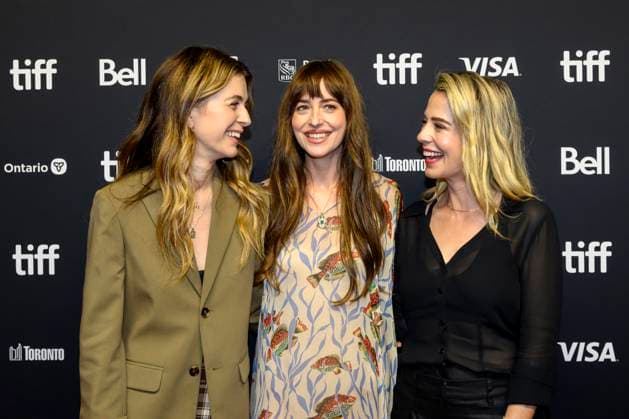 September 10, 2023, Toronto, ON, Canada: Producer Ro Donnelly, Dakota Johnson and director Christy Hall are photographed on the red carpet for öÄuDaddio, during the Toronto International Film Festival, Sunday, September 10, 2023. Toronto Canada - ZUMAc35_ 20230910_zaf_c35_097 Copyright: xChristopherxKatsarovx