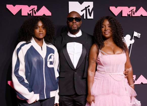 Wyclef Jean and guests arrive on the red carpet at the 2023 MTV Video Music Awards VMA s at the Prudential Center in Newark, New Jersey, on Tuesday, September 12, 2023.  NYP20230912165 JOHNxANGELILLO