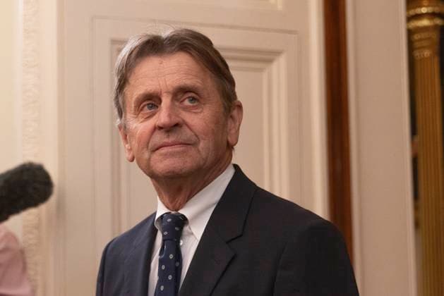 Mikhail Baryshnikov, a Latvian-American ballet dancer and previous recipient of the Praemium Imperiale Laureate enters the East Room of the White House ahead of the 2023 Praemium Imperiale Laureate ceremony in Washington, DC on Tuesday, September 12, 2023. The Praemium Imperiale is a global arts prize awarded annually by the Japan Art Association for lifetime achievement in the arts. Copyright: xCNPx xMediaPunchx