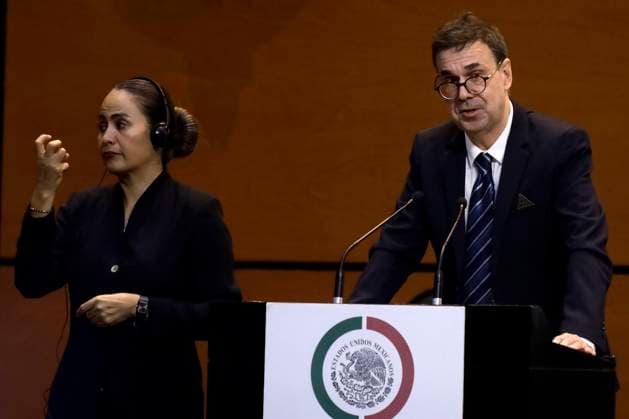 Jaime Maussan presents public hearing on UFOs in the Chamber of Deputies of Mexico September 12, 2023, Mexico City, Mexico: Michael Vaillant, from the National Center for Space Studies in France at the Mexico Public Hearing on Unidentified Anomalous Phenomena in the Chamber of Deputies in Mexico City. on September 12, 2023 in Mexico City, Mexico, Credit:Luis Barron Eyepix Group Avalon Mexico, Mexico City, Mexico City  Copyright: xLuisxBarronx xEyepixxGroupx xAvalonx 0804897771