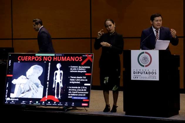 Jaime Maussan presents public hearing on UFOs in the Chamber of Deputies of Mexico September 12, 2023, Mexico City, Mexico: Jois Mantilla, journalist and researcher at the Mexican Public Hearing on Unidentified Anomalous Phenomena in the Chamber of Deputies in Mexico City. on September 12, 2023 in Mexico City, Mexico, Credit:Luis Barron Eyepix Group Avalon Mexico, Mexico City, Mexico City  Copyright: xLuisxBarronx xEyepixxGroupx xAvalonx 0804897773