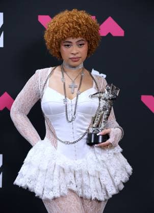 MTV Video Music Awards 2023 - Press Room - NJ Ice Spice attends the Press Room with the award at The 2023 MTV VMA at the Prudential Center in Newark, NJ on September 12, 2023. Photo by Charles Guerin ABACAPRESS.COM Newark NJ  Copyright: xGuerinxCharles ABACAx 867514_017 GuerinxCharles ABACAx 867514_017