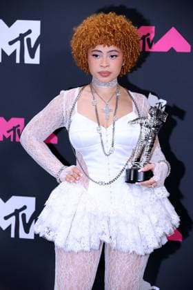 MTV Video Music Awards 2023 - Press Room - NJ Ice Spice attends the Press Room with the award at The 2023 MTV VMA at the Prudential Center in Newark, NJ on September 12, 2023. Photo by Charles Guerin ABACAPRESS.COM Newark NJ  Copyright: xGuerinxCharles ABACAx 867514_018 GuerinxCharles ABACAx 867514_018