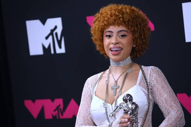 MTV Video Music Awards 2023 - Press Room - NJ Ice Spice attends the Press Room with the award at The 2023 MTV VMA at the Prudential Center in Newark, NJ on September 12, 2023. Photo by Charles Guerin ABACAPRESS.COM Newark NJ  Copyright: xGuerinxCharles ABACAx 867514_024 GuerinxCharles ABACAx 867514_024