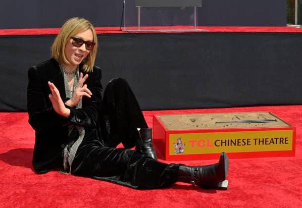 Bilder des Jahres 2023, Entertainment 09 September Entertainment Themen der Woche KW37 Entertainment Bilder des Tages Japanese musician Yoshiki participates in a hand and footprint ceremony immortalizing him in the forecourt of the TCL Chinese Theatre (formerly Grauman s) in the Hollywood section of Los Angeles on Thursday, September 14, 2023. Yoshiki make history by becoming the first Japanese artist to be immortalized in cement since the theatre began this Hollywood tradition in 1927.  LAP2023091418 JIMxRUYMEN