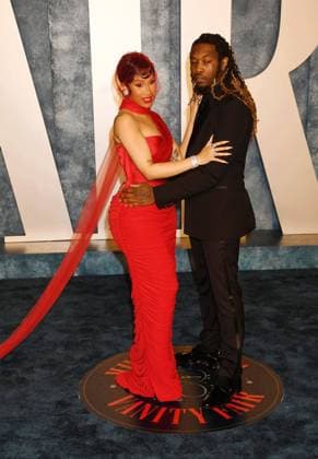 2023 Vanity Fair Oscar Party Hosted By Radhika Jones - Arrivals BEVERLY HILLS, CALIFORNIA - MARCH 12: (L-R) Cardi B and Offset attend the 2023 Vanity Fair Oscar Party hosted by Radhika Jones at Wallis Annenberg Center for the Performing Arts on March 12, 2023 in Beverly Hills, California., Credit:Jeffrey Mayer Avalon United States, CA, Beverly Hills, Wallis Annenberg Center For The  Copyright: xJeffreyxMayerx xAvalonx 0763169654
