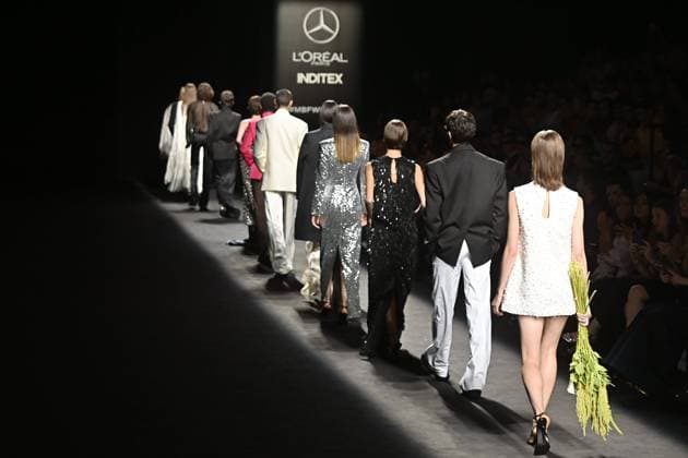 Entertainment Themen der Woche KW37 A model Mans collection during Pasarela Cibeles Mercedes-Benz Fashion Week Madrid 2023 in Madrid, on Thursday, 15 February 2023. Cordon Press *** A model Mans collection during Pasarela Cibeles Mercedes Benz Fashion Week Madrid 2023 in Madrid, on Thursday, 15 February 2023 Cordon Press 