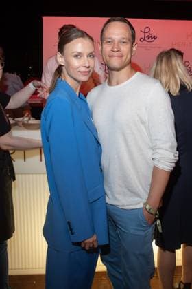 Award German Acting Award 2023 Vinzenz Kiefer with wife Masha Tokareva at the award ceremony German Acting Award 2023 at Spindler and Klatt on 15 09 2023 in Berlin Copyright: xEventpressxKochanx