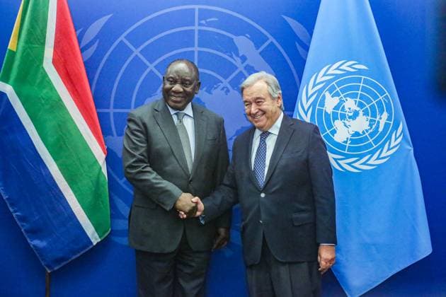 News Themen der Woche KW37 September 17, 2023, New York, New York, USA: Secretary-General, ANTONIO GUTERRES shakes hands with MATAMELA CYRIL RAMAPHOSA, President of the REPUBLIC OF SOUTH AFRICA in the UN HQ in NYC before the kick of of the 2023 UNGA gathering. New York USA - ZUMAo116 20230917_znp_o116_033 Copyright: xBiancaxOterox