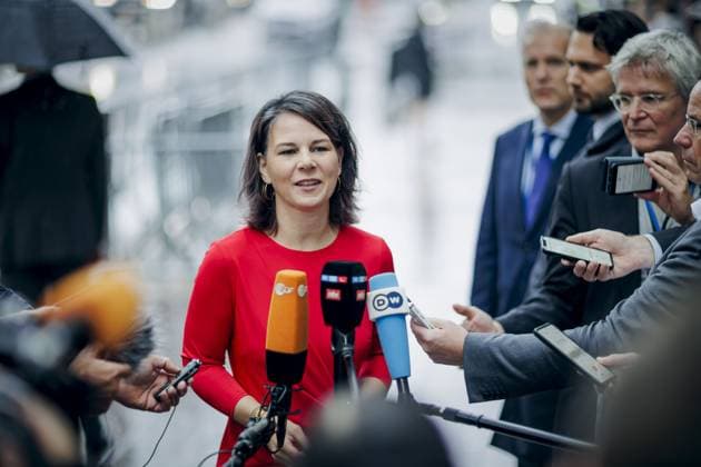 News Themen der Woche KW38 News Bilder des Tages Annalena Baerbock (Buendnis 90 Die Gruenen), Bundesaussenministerin, aufgenommen am Rande der EU-Generalversammlung in New York bei einem Pressestatement. New York City, 18.09.2023. New York City United States *** Annalena Baerbock Buendnis 90 Die Gruenen , German Foreign Minister, pictured on the sidelines of the EU General Assembly in New York during a press statement New York City, 18 09 2023 New York City United States Copyright: xThomasxTrutschelx