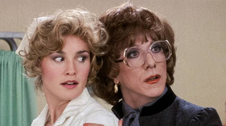 Archivbilder der Woche KW38 Dustin Hoffman and Jessica Lange USA. Dustin Hoffman and Jessica Lange in a scene from the (C)Columbia Pictures movie : Tootsie (1982). Plot: Michael Dorsey, an unsuccessful actor, disguises himself as a woman in order to get a role on a trashy hospital soap. LMK110-J10202-150923 