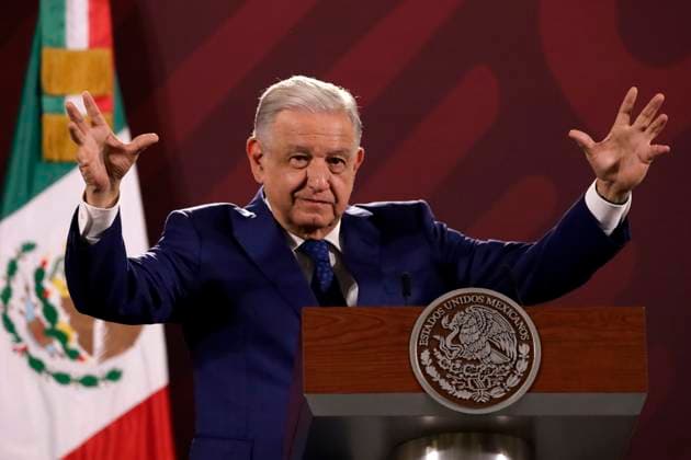 September 18, 2023, Mexico City, Mexico: The president of Mexico, Andres Manuel Lopez Obrador at the press conference before reporters at the National Palace in Mexico City. on September 18, 2023 in Mexico City, Mexico Mexico City Mexico - ZUMAe321 20230918_zia_e321_009 Copyright: xLuisxBarronx