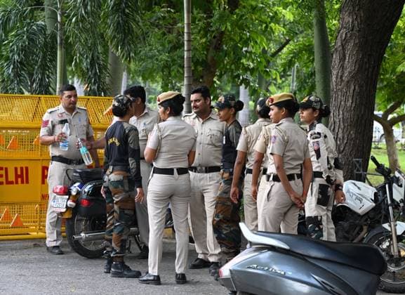 NEW DELHI, INDIA - SEPTEMBER 19: Heavy security deployed at High Commission of Canada on September 19, 2023 in New Delhi, India. A senior Canadian diplomat was ordered to leave India on September 19, New Delhi s foreign ministry said, hours after Ottawa expelled an Indian diplomat over the killing of a Sikh separatist near Vancouver. (Photo by Sonu Mehta Hindustan Times) Security Beefed Up Around Canadian High Commission In New Delhi