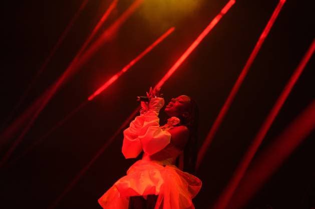 September 19, 2023, Toronto, ON, CAN: Debby Friday performs at the Polaris Music Prize gala in Toronto, on Tuesday, September 19, 2023. Toronto CAN  - ZUMAc35_ 20230919_zaf_c35_130 Copyright: xChrisxYoungx