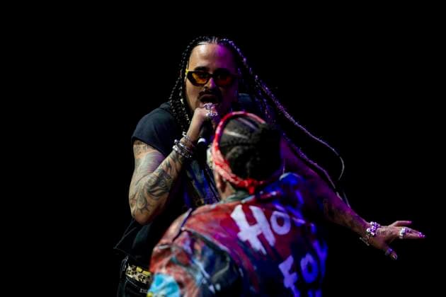 September 19, 2023, Toronto, ON, Canada: Snotty Nose Rez Kids perform during the Polaris Music Prize Gala at Massey Hall in Toronto, on Tuesday, Sept. 19, 2023. Toronto Canada  - ZUMAc35_ 20230919_zaf_c35_167 Copyright: xSpencerxColbyx
