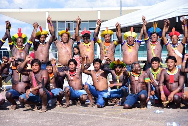 News Themen der Woche KW38 News Bilder des Tages BRASÍLIA, DF - 21.09.2023: JULGAMENTO DO MARCO TEMPORAL - Photo, Indigenous people celebrating the majority of votes against the time frame. This Thursday (21), with the vote of Minister Luiz Fux, the Federal Supreme Court formed a majority against the Temporal Framework. x2437802x  TonxMolina