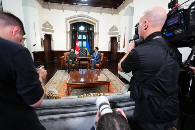 Kanada, Justin Trudeau trifft Wolodymyr Selenskyj in Ottawa September 22, 2023, Ottawa, ON, Canada: Prime Minister Justin Trudeau meets with Ukrainian President Volodymyr Zelenskyy on Parliament Hill in Ottawa on Friday, Sept. 22, 2023. Ottawa Canada  - ZUMAc35_ 20230922_zaf_c35_033 Copyright: xSeanxKilpatrickx