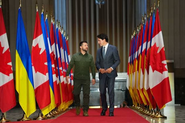 September 22, 2023, Ottawa, ON, Canada: Ukrainian President Volodymyr Zelenskyy and Prime Minister Justin Trudeau arrive for a joint media availability in Ottawa on Friday, Sept. 22, 2023. Ottawa Canada  - ZUMAc35_ 20230922_zaf_c35_149 Copyright: xSeanxKilpatrickx