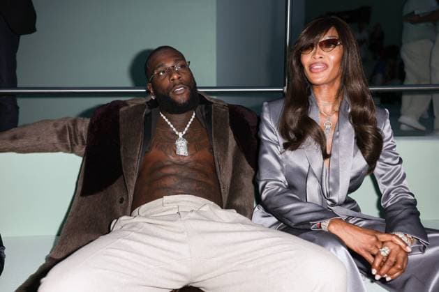 Bilder des Jahres 2023, Entertainment 09 September Entertainment Themen der Woche KW38 Entertainment Bilder des Tages MFW - Boss Arrivals Burna Boy, Naomi Campbell attend Boss fashion show during the Milan Fashion Week Womenswear Spring Summer 2024 on September 22, 2023 in Milan, Italy. Photo by ABACAPRESS.COM Milan Italy  Copyright: xABACAx 868854_028 ABACAx 868854_028