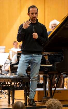 22 09 2023, International Classical Music Festival Festival of Nations 2023, at the Kurhaus Bad Wörishofen in Unterallgäu, Caution Classical Music The great school concert for schoolchildren in the Kursaal with Igor Levit with the vbw Festival Orchestra 22 09 2023, Classical Music Festival Bad Wörishofen 22 09 2023, Classical Music Festival Bad Wörishofen