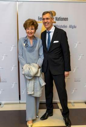 22 09 2023, International Classical Music Festival Festival of Nations 2023, at the Kurhaus Bad Wörishofen in Unterallgäu, opening concert in the Kursaal with pianist Igor Levit GER and orchestra Camerata Salzburg Before the reception of the guests of honor from left presenter Carolin Reiber with artistic director Winfried Roch 22 09 2023, Classical