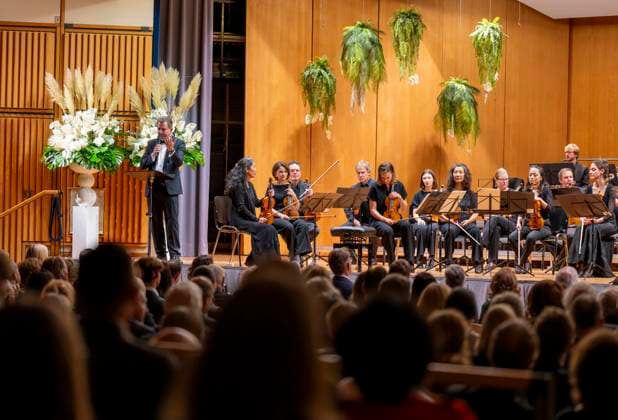 22 09 2023, International Classical Music Festival Festival of Nations 2023, at the Kurhaus Bad Wörishofen in Unterallgäu, opening concert in the Kursaal with pianist Igor Levit GER and orchestra Camerata Salzburg opening speech by Mayor Stefan Welzel Bad Wörishofen 22 09 2023, Classical Music Festival Bad Wörishofen 22 09 2023, Classical Music Festival Bad Wörishofen