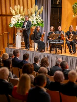 22 09 2023, International Classical Music Festival Festival of Nations 2023, at the Kurhaus Bad Wörishofen in Unterallgäu, opening concert in the Kursaal with pianist Igor Levit GER and orchestra Camerata Salzburg opening speech by Mayor Stefan Welzel Bad Wörishofen 22 09 2023, Classical Music Festival Bad Wörishofen 22 09 2023, Classical Music Festival Bad Wörishofen