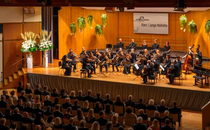 22 09 2023, International Classical Festival Festival of Nations 2023, at the Kurhaus Bad Wörishofen in Unterallgäu, opening concert in the Kursaal Orchestra Camerata Salzburg 22 09 2023, Classical Festival Bad Wörishofen 22 09 2023, Classical Festival Bad Wörishofen