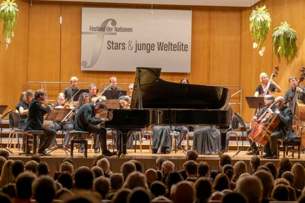 22 09 2023, International Classical Festival Festival of Nations 2023, at the Kurhaus Bad Wörishofen in Unterallgäu, opening concert in the Kursaal with pianist Igor Levit GER, on piano and orchestra Camerata Salzburg 22 09 2023, Classical Festival Bad Wörishofen 22 09 2023, Classical Festival Bad Wörishofen