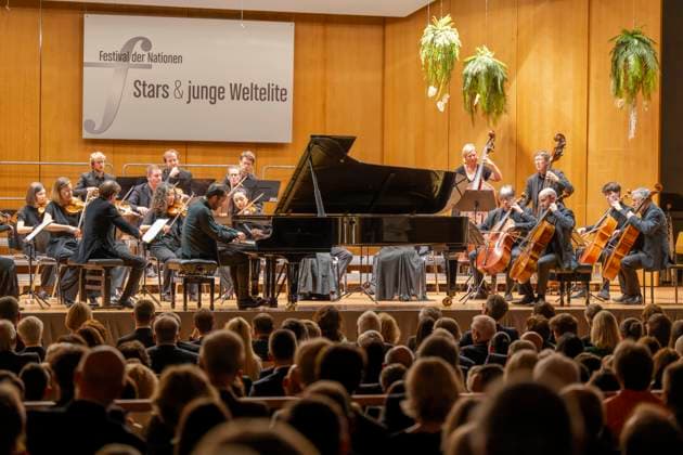 22 09 2023, International Classical Festival Festival of Nations 2023, at the Kurhaus Bad Wörishofen in Unterallgäu, opening concert in the Kursaal with pianist Igor Levit GER, on piano and orchestra Camerata Salzburg 22 09 2023, Classical Festival Bad Wörishofen 22 09 2023, Classical Festival Bad Wörishofen