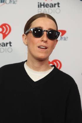 Robby Hoffman arrives for the iHeartRadio Music Festival at T-Mobile Arena in Las Vegas, Nevada on Friday, September 22, 2023.  LAV20230922002 JAMESxATOA