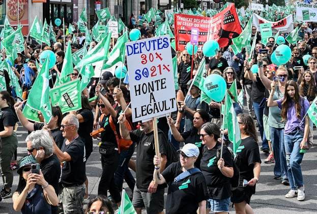 September 23, 2023, Montreal, PQ, Canada: People take part in a public sector union demonstration in Montreal, Saturday, September 23, 2023. Unions representing Quebec public sector workers say they expect thousands of people to attend a demonstration in downtown Montreal today. Montreal Canada  - ZUMAc35_ 20230923_zaf_c35_006 Copyright: xGrahamxHughesx