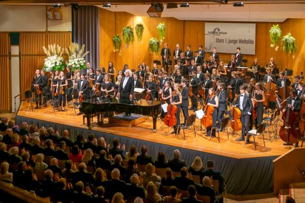 23 09 2023, International Classical Festival Festival of Nations 2023, at the Kurhaus Bad Wörishofen in Unterallgäu, concert in the Kursaal with pianist Igor Levit GER and vbw Festival Orchestra Musical Director Christoph Adt 23 09 2023, Classical Festival Bad Wörishofen 23 09 2023, Classical Festival Bad Wörishofen