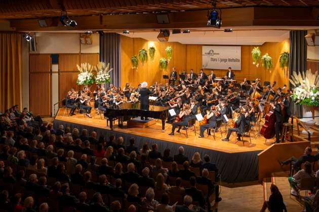 23 09 2023, International Classical Festival Festival of Nations 2023, at the Kurhaus Bad Wörishofen in Unterallgäu, concert in the Kursaal with pianist Igor Levit GER and vbw Festival Orchestra Musical Director Christoph Adt 23 09 2023, Classical Festival Bad Wörishofen 23 09 2023, Classical Festival Bad Wörishofen