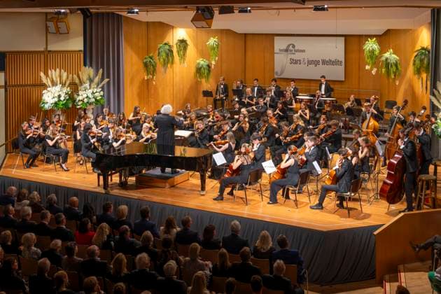 23 09 2023, International Classical Festival Festival of Nations 2023, at the Kurhaus Bad Wörishofen in Unterallgäu, concert in the Kursaal with pianist Igor Levit GER and vbw Festival Orchestra Musical Director Christoph Adt 23 09 2023, Classical Festival Bad Wörishofen 23 09 2023, Classical Festival Bad Wörishofen