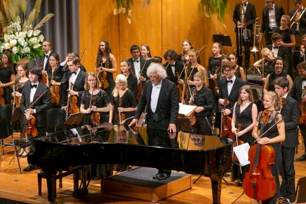 23 09 2023, International Classical Festival Festival of Nations 2023, at the Kurhaus Bad Wörishofen in Unterallgäu, concert in the Kursaal with pianist Igor Levit GER and vbw Festival Orchestra Musical Director Christoph Adt 23 09 2023, Classical Festival Bad Wörishofen 23 09 2023, Classical Festival Bad Wörishofen
