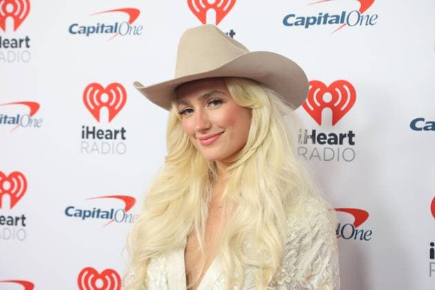 Recording Artist DINER arrives for the iHeartRadio Music Festival at T-Mobile Arena in Las Vegas, Nevada on Saturday, September 23, 2023.  LAV20230923041 JAMESxATOA