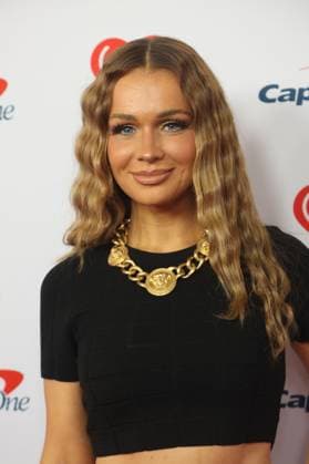 Juliet Schroder arrives for the iHeartRadio Music Festival at T-Mobile Arena in Las Vegas, Nevada on Saturday, September 23, 2023.  LAV20230923049 JAMESxATOA