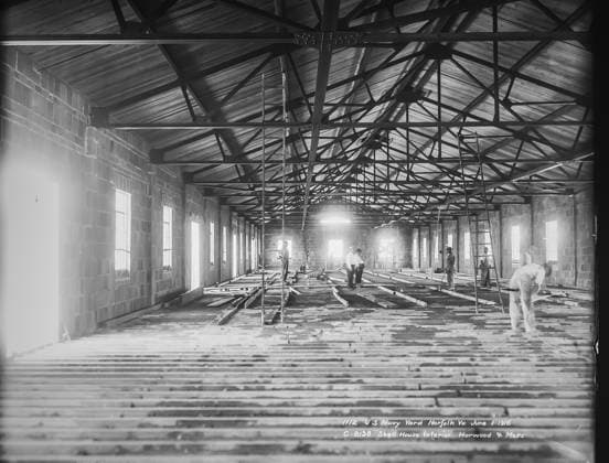 RECORD DATE NOT STATED Historic photographs of the Norfolk Naval shipyard located in the Fifth Naval District. Operating under the Department of Defense and the Department of the Navy. Copyright: xpiemagsx piemagsnornavshpy24062023-909 !ACHTUNG AUFNAHMEDATUM GESCHÄTZT!