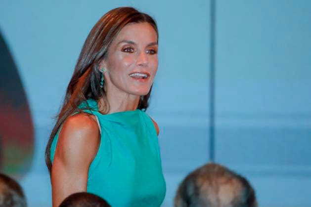 Queen Letizia Presents The Retina Eco Awards - Madrid Queen Letizia of Spain attends the presentation of the Retina Eco 2023 Awards held at the Royal Tapestry Factory Foundation, on September 25, 2023, in Madrid, Spain. The Retina Eco 2023 Awards are organized by PRISA Media in collaboration with Capgemini and recognize the most outstanding projects for their innovation, impact on sustainability and the fight against climate change, technology and other environmental or social aspects related to the United Nations Sustainable Development Goals. Photo by Archie Andrews ABACAPRESS.COM Madrid Spain  Copyright: xAndrewsxArchie ABACAx 869201_002 AndrewsxArchie ABACAx 869201_002