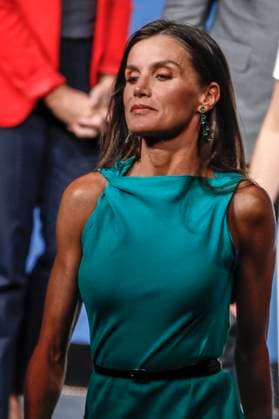Queen Letizia Presents The Retina Eco Awards - Madrid Queen Letizia of Spain attends the presentation of the Retina Eco 2023 Awards held at the Royal Tapestry Factory Foundation, on September 25, 2023, in Madrid, Spain. The Retina Eco 2023 Awards are organized by PRISA Media in collaboration with Capgemini and recognize the most outstanding projects for their innovation, impact on sustainability and the fight against climate change, technology and other environmental or social aspects related to the United Nations Sustainable Development Goals. Photo by Archie Andrews ABACAPRESS.COM Madrid Spain  Copyright: xAndrewsxArchie ABACAx 869201_013 AndrewsxArchie ABACAx 869201_013