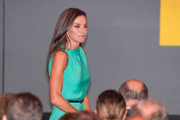 Queen Letizia Presents The Retina Eco Awards - Madrid Queen Letizia of Spain attends the presentation of the Retina Eco 2023 Awards held at the Royal Tapestry Factory Foundation, on September 25, 2023, in Madrid, Spain. The Retina Eco 2023 Awards are organized by PRISA Media in collaboration with Capgemini and recognize the most outstanding projects for their innovation, impact on sustainability and the fight against climate change, technology and other environmental or social aspects related to the United Nations Sustainable Development Goals. Photo by Angel Diaz Brinas Europa Press ABACAPRESS.COM Madrid Spain  Copyright: xEuropaxPress ABACAx 869202_006 EuropaxPress ABACAx 869202_006