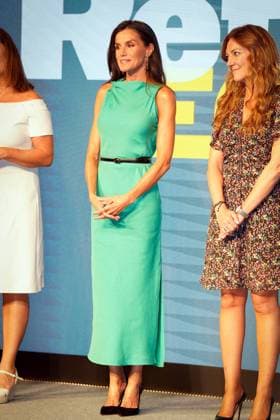 Queen Letizia Presents The Retina Eco Awards - Madrid Queen Letizia of Spain attends the presentation of the Retina Eco 2023 Awards held at the Royal Tapestry Factory Foundation, on September 25, 2023, in Madrid, Spain. The Retina Eco 2023 Awards are organized by PRISA Media in collaboration with Capgemini and recognize the most outstanding projects for their innovation, impact on sustainability and the fight against climate change, technology and other environmental or social aspects related to the United Nations Sustainable Development Goals. Photo by Angel Diaz Brinas Europa Press ABACAPRESS.COM Madrid Spain  Copyright: xEuropaxPress ABACAx 869202_007 EuropaxPress ABACAx 869202_007