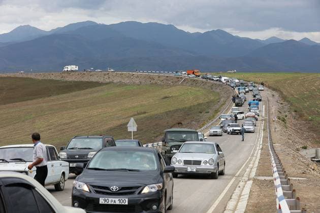 Armenia Azerbaijan Tensions Evacuees 8524984 26.09.2023 Cars carrying evacuees from Nagorno-Karabakh region wait in a line to enter the village of Kornidzor, Syunik Province, Armenia. 13,350 evacuees entered Armenia from Nagorno-Karabakh after Azerbaijan launched counterterrorism activities in the breakaway region last week, the Armenian government said on September 26. Grigoriy Pechorin Sputnik Syunik Province Armenia  Copyright: xGrigoriyxPechorinx