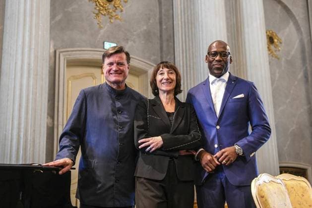 <p>Am 27. September 2023 wird während einer Pressekonferenz in der Berliner Staatsoper der neue Generalmusikdirektor Christian Thielemann vorgestellt. vl. Christian Thielemann, Intendantin Elisabeth Sobotka, Kultursenator Joe Chialo. Deutschland Berlin Berlin Copyright: SergejxGlanze